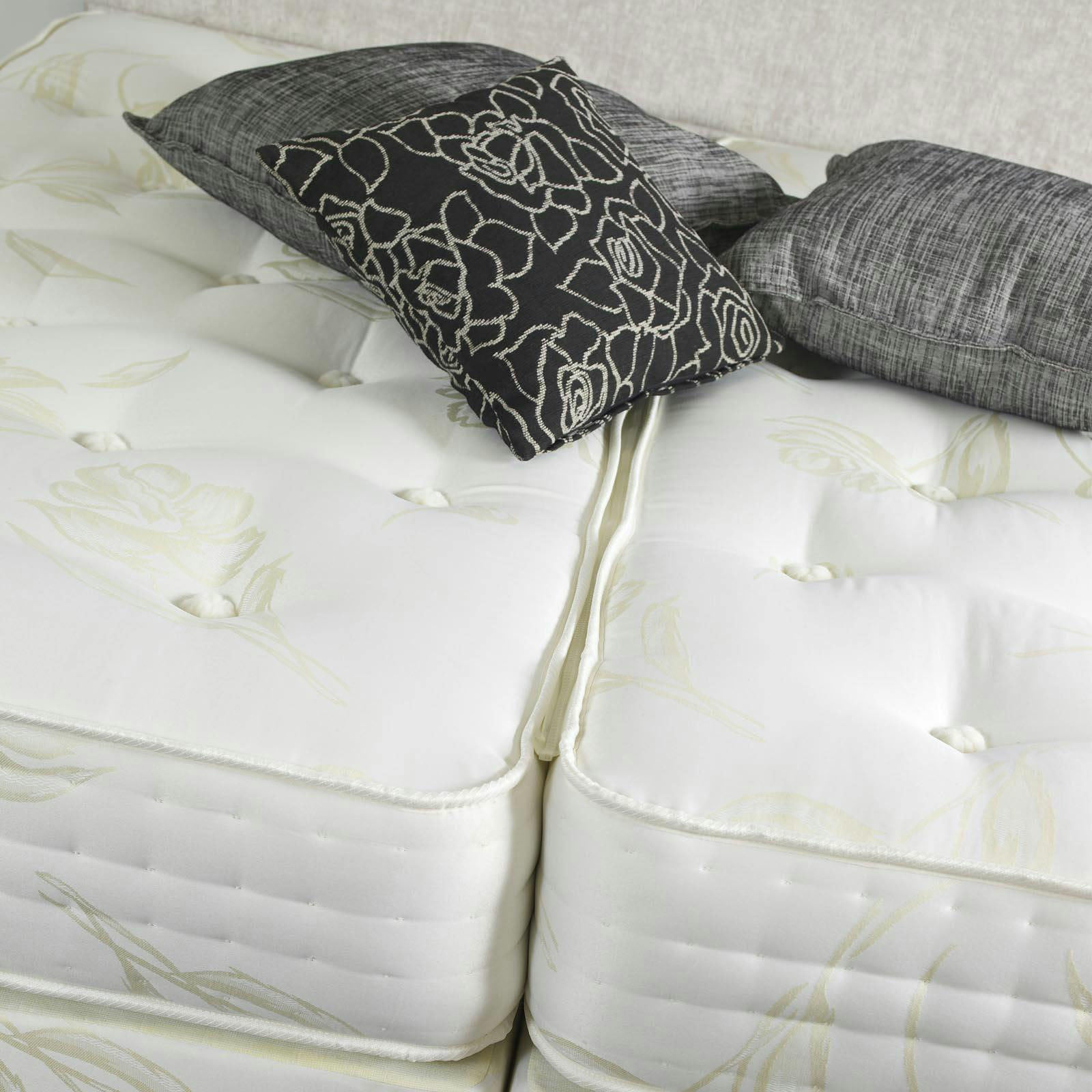Zip and Link Mattresses