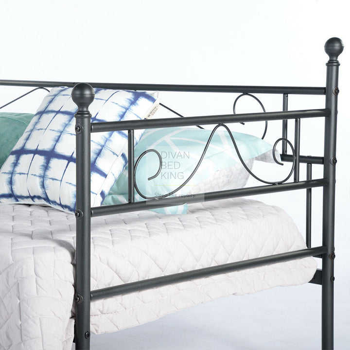 Alexis Daybed Black Metal Day Bed